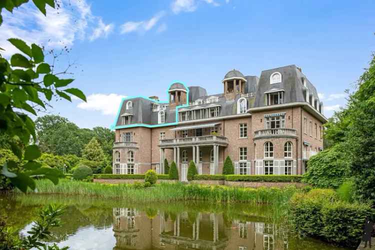 Te huur duplex appartement in kasteel Blauwhof met 3 slaapkamers en terrassen