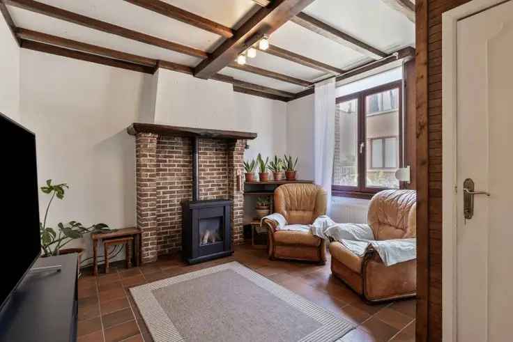 Huis te koop Hoboken: 2 slaapkamers, tuin en zolder