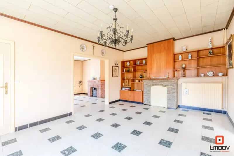 Huis te koop in Deurle: 3 slaapkamers te renoveren