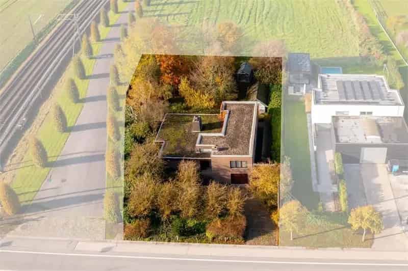 Te Koop Ruime 4 Slaapkamers Tielt 284m² 1298m² Grond