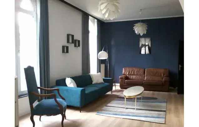 Huur 3 slaapkamer appartement van 135 m² in Brussels