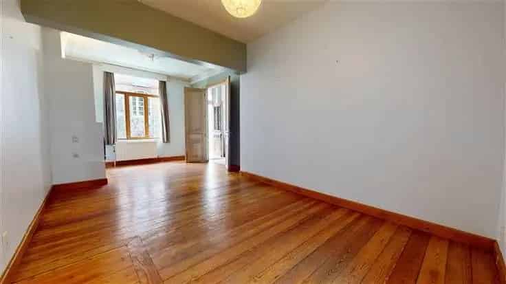 Huis te Koop - 4 slaapkamers, tuin, terras - Gezinnen