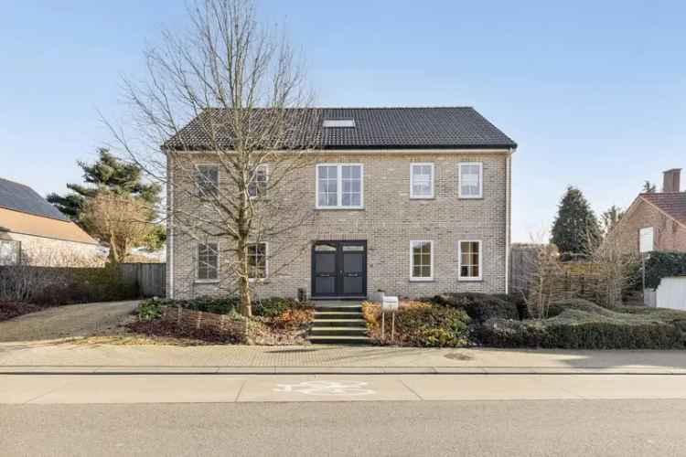 Woning met moderne Luxe en Ruimte 