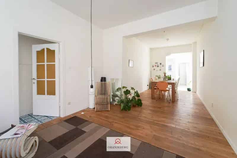 Ruime gerenoveerde woning nabij Visserij