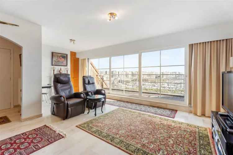 Appartement te koop Blankenberge: Ruim 182m2, Terrassen, Zeezicht