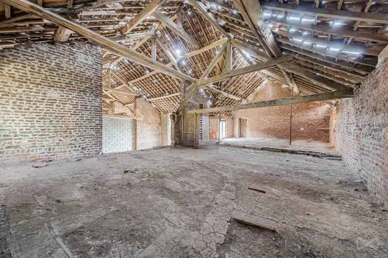 3 Granges te renoveren tot woning - landelijke charme