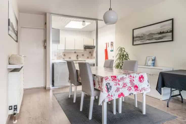 Appartement Te Koop Zwijndrecht Instapklaar 2 slaapkamers Terras