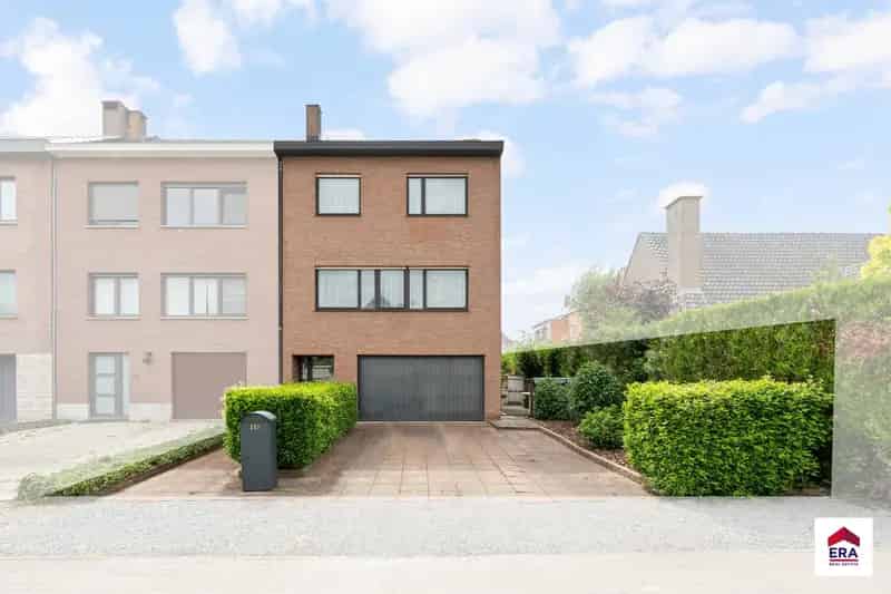 Huis te koop: Ruime Bel-Etage met 5 slaapkamers en tuin