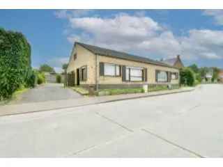 Huis te koop Torhout - Renovatieproject met veel potentieel