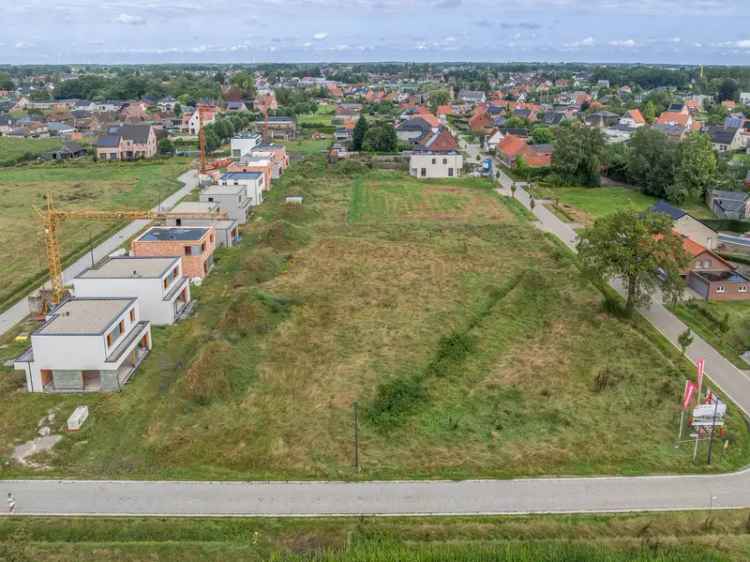 Bouwgrond voor open bebouwing op 807m²