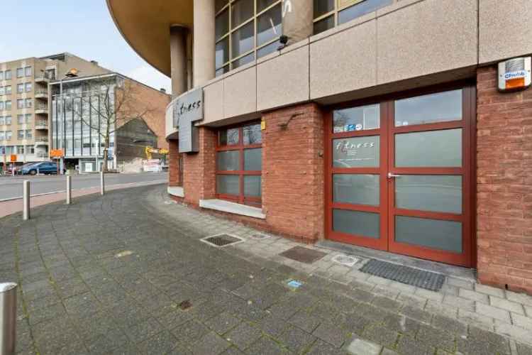 Verhuur handelspand in centrum Genk met 520m²