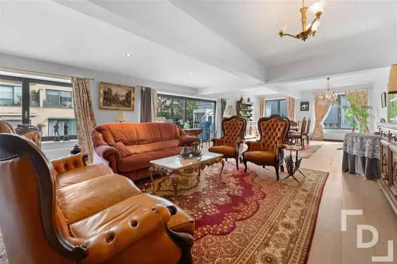 Appartement 299m² te huur Ieper