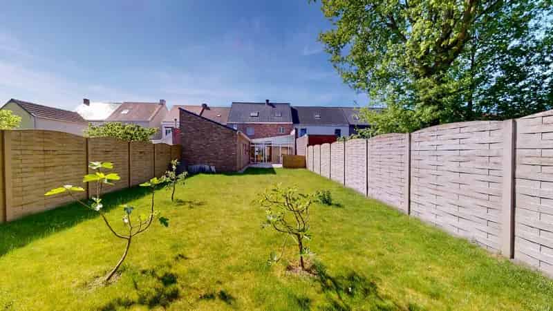 Huis te huur Zingem: 5 slaapkamers, 3 badkamers, garage en tuin