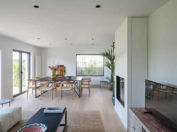 Huis te koop: Gezinswoning nabij station