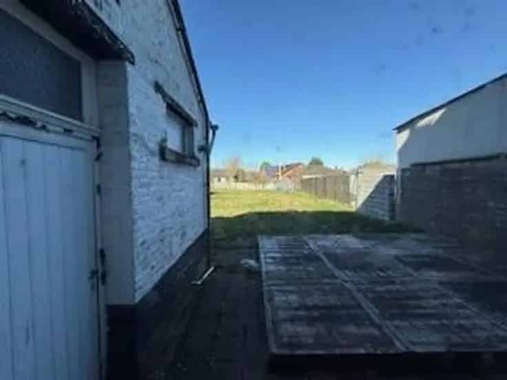 Huis te koop La Hestre: Ruime woning te renoveren met garage