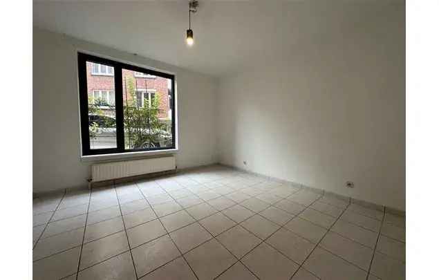 Huur 2 slaapkamer appartement van 92 m² in Antwerp