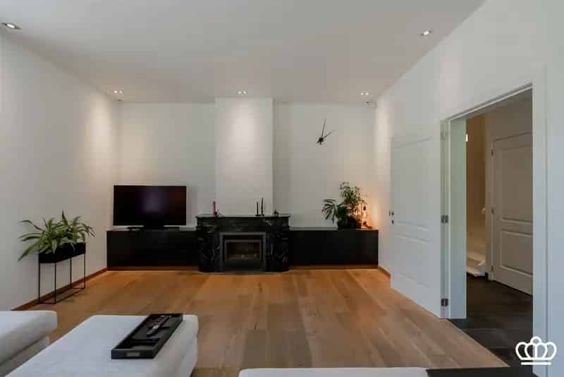 Herenhuis te koop Essen: gerenoveerd met luxe en wellness
