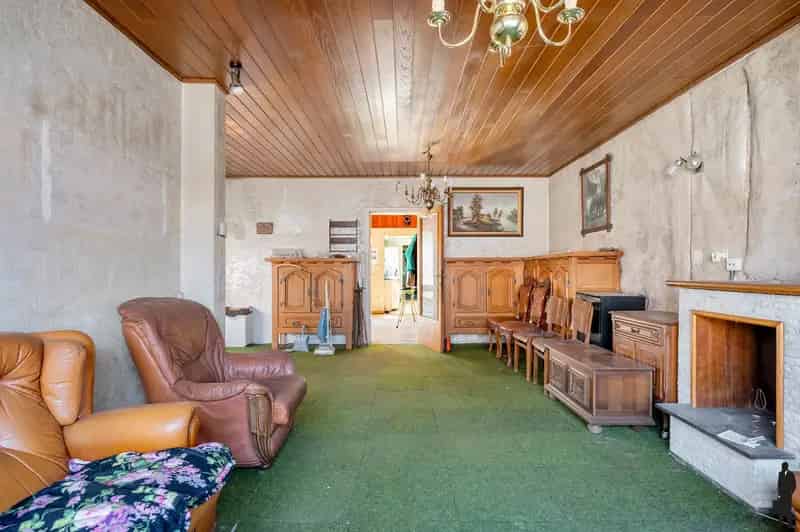 Huis te koop Kalmthout: 2 slaapkamers, tuin, garage