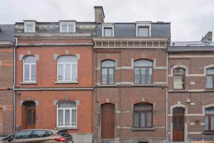 Huis Te Koop Te renoveren 4 slaapkamers Salzinnes