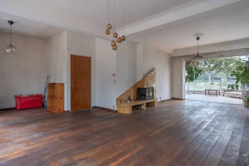 Charmante woning met potentieel 3619,68 m²