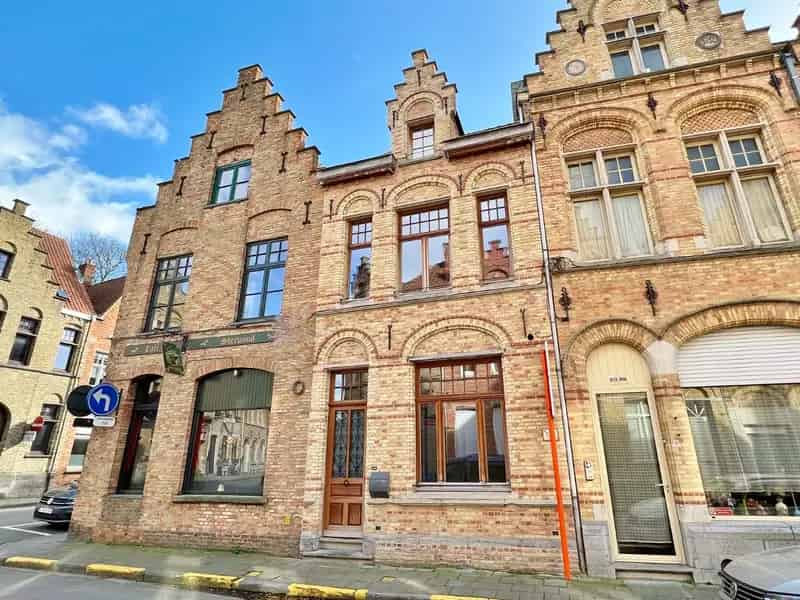 Huis te huur: Instapklare stadswoning met 2 terrassen