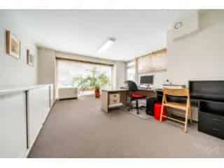 Kantoorruimte te koop Oudergem 71m² 2 parkeerplaatsen