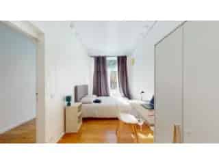 Appartement in medehuur Etterbeek - Moderne Kamer met Prive Badkamer