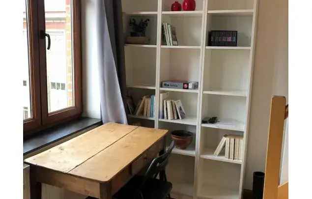 Huur 1 slaapkamer appartement van 95 m² in Schaerbeek - Schaarbeek