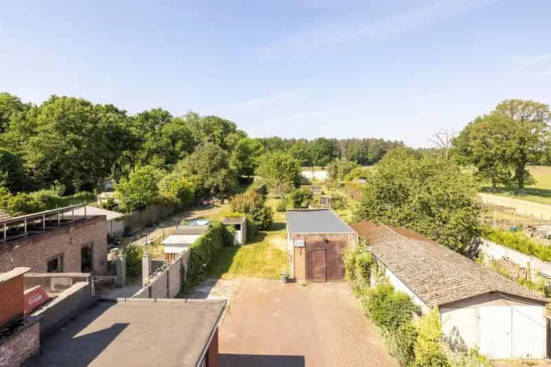 Deels Gerenoveerde 4 Slaapkamer Woning 9a 58ca