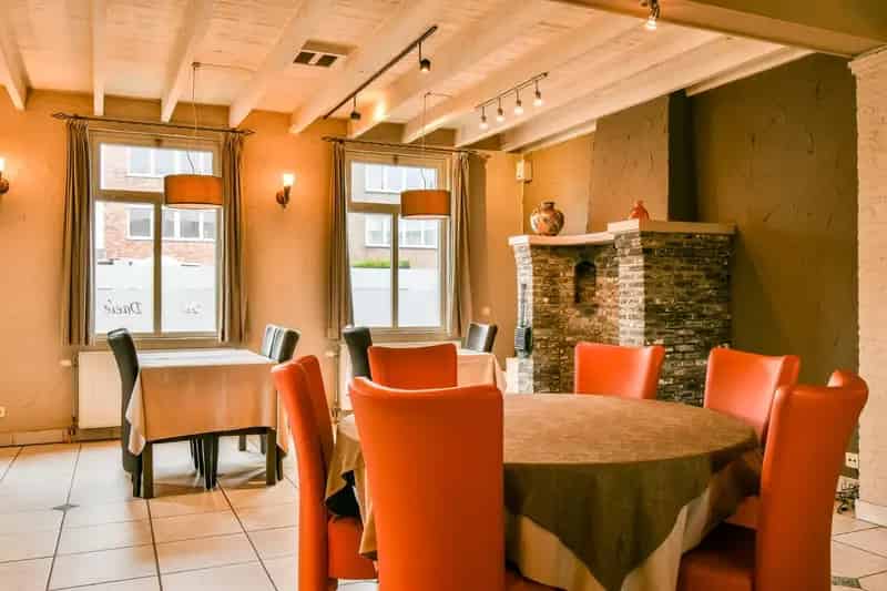 Huis te Huur Oostkamp: Horecazaak met Appartement