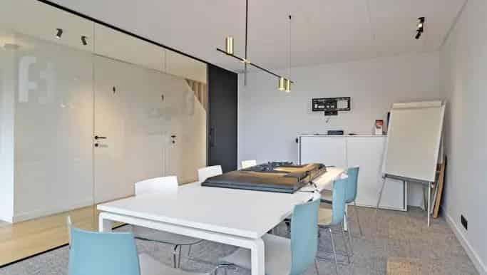 Kantoor te huur Maldegem 231m2 parking laadinfrastructuur terras tuin
