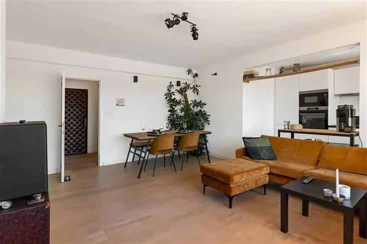Appartement Te Koop Antwerpen 2 slaapkamers  Autostaanplaats