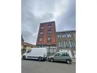 Huis Gemengd Gebruik Anderlecht 215m² + 195m² Magazijn