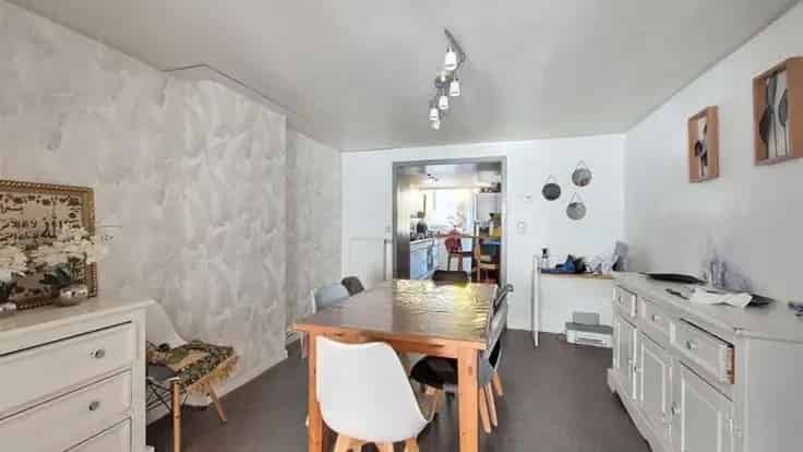 Huis te Koop Jette: Ruime gezinswoning met grote tuin