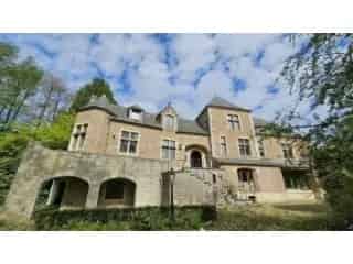 Villa te huur Kraainem 7 slaapkamers grote tuin