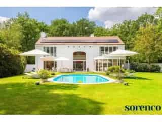 Luxe Villa te Schilde - 4 slaapkamers - Zwembad - Grote Tuin