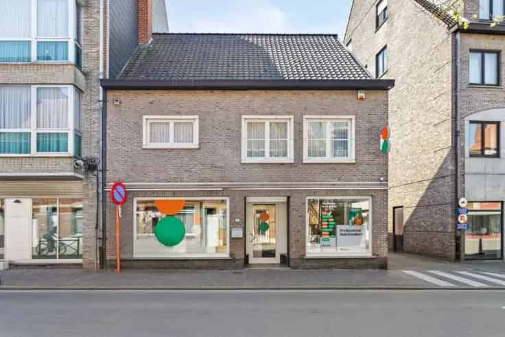 Opbrengsteigendom Aalter Centrum: Handelspand met Appartement