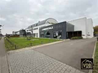 Handelspand te huur Maasmechelen 413m²