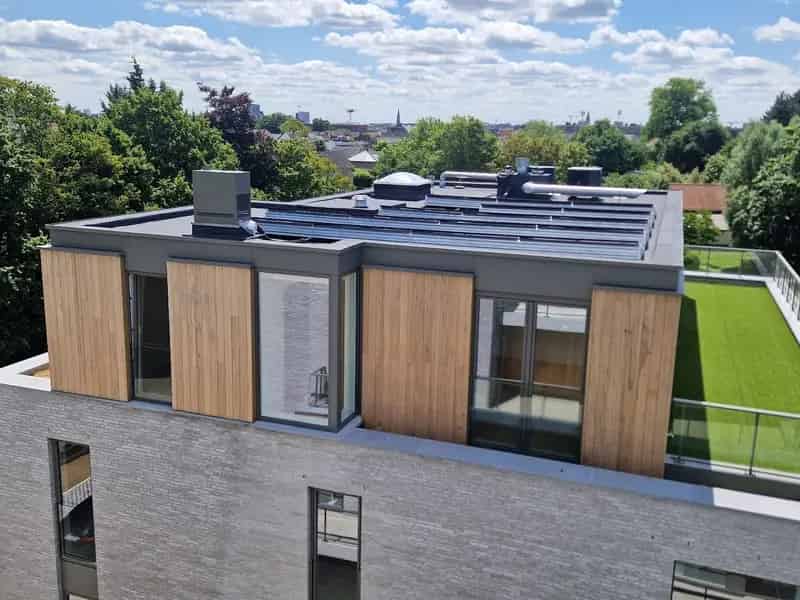 Penthouse te koop Roeselare: 135m², 3 slaapkamers, 60m² terrassen