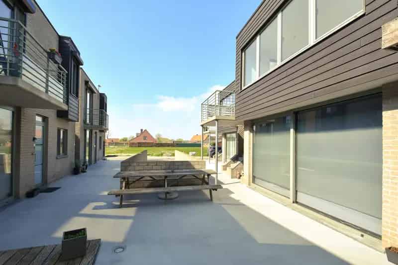 Appartement te koop Oedelem: 2 slaapkamers, terras en autostaanplaats