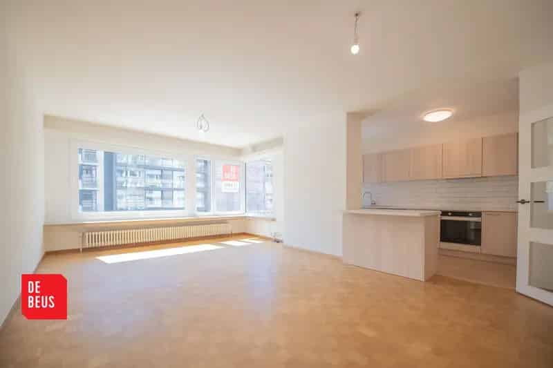 Appartement te huur Oostende 3 slaapkamers strand topligging