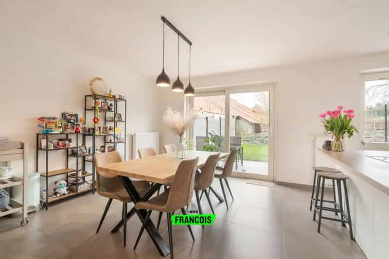Instapklare woning te Zwalm - 3 slaapkamers - Dubbele carport