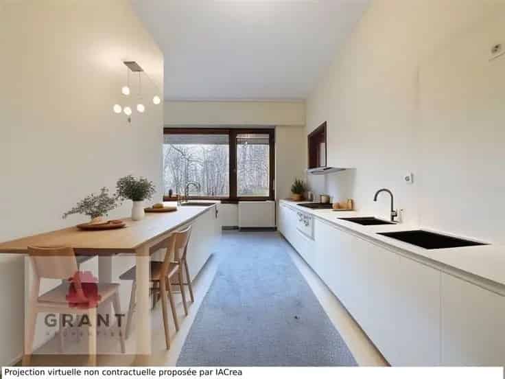 Appartement te renoveren 150m² Ukkel