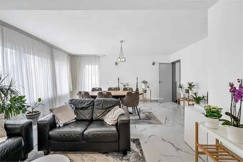 Appartement te Koop Erembodegem 2 slaapkamers gerenoveerd