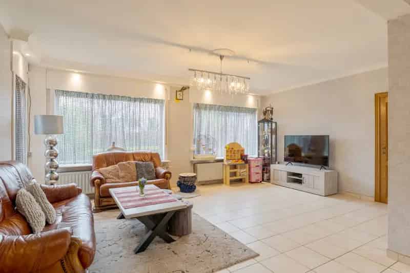 Gezinswoning te koop 4 slaapkamers Kinrooi