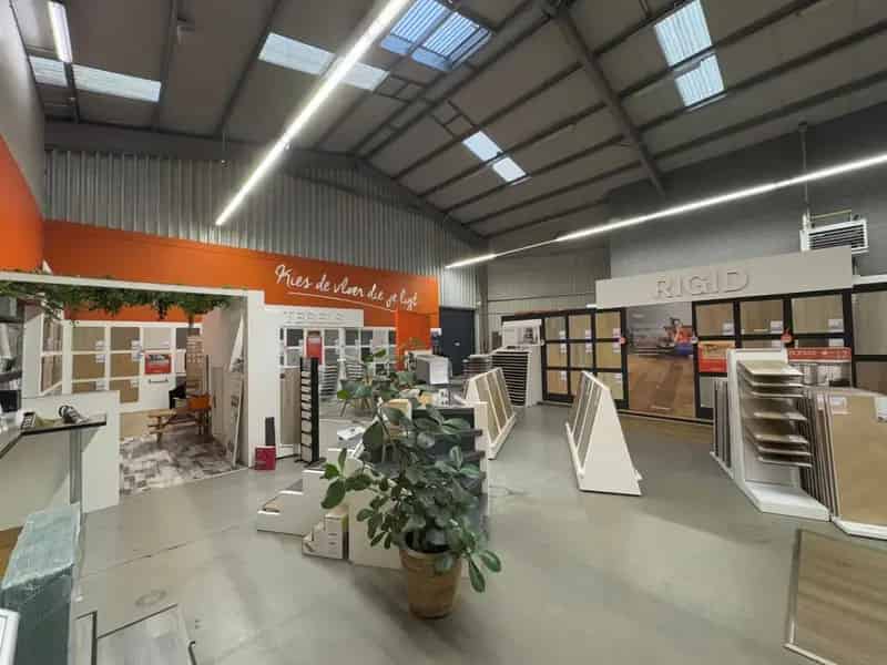 Bedrijfsgebouw te Huur of Koop Aartselaar