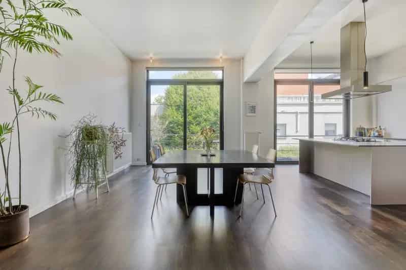 Lichtrijke Loft te Huur Kanaalzone Dansaert