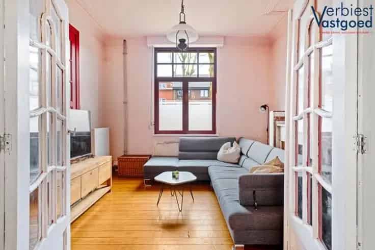 Herenhuis te koop Ekeren: Instapklare woning met unieke tuin