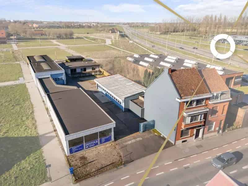 Huis te koop Menen: Commerciële Opportuniteit 2139m²