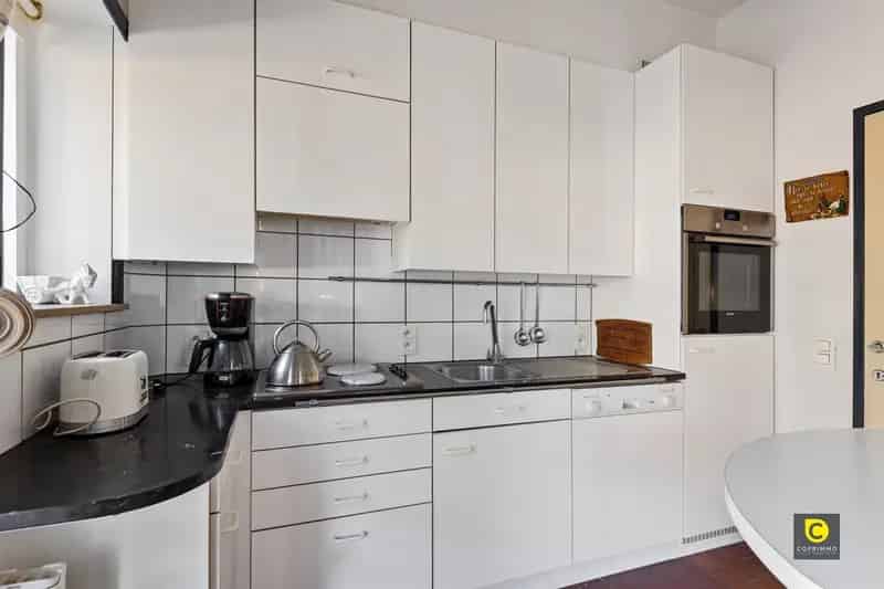 Ruime woning 5 slaapkamers bureau tuin